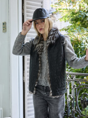 Alternative view of Chaleco reversible Stefi